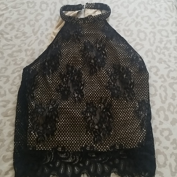 Material Girl Tops - Beautiful Lace top with lining inside.